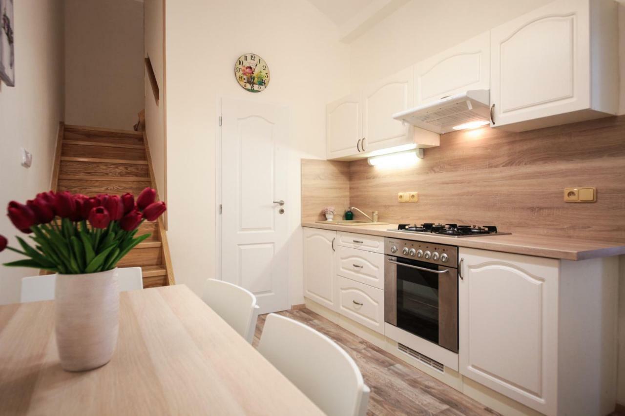 Family Duplex On Wenceslas Square Apartment Prague Luaran gambar